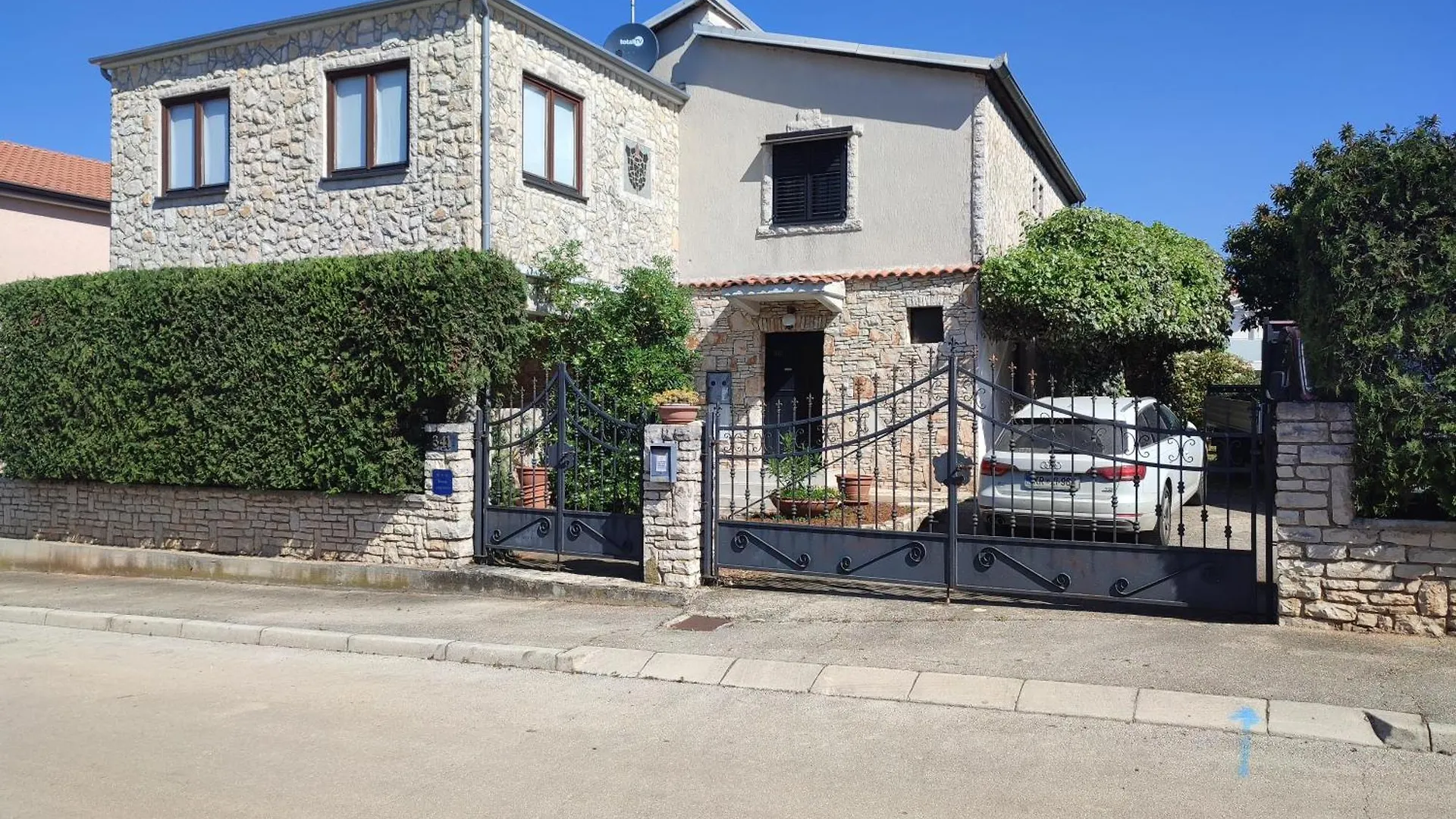 Lovely, Big, Apt1 With Privat Pool Peroj Croatia